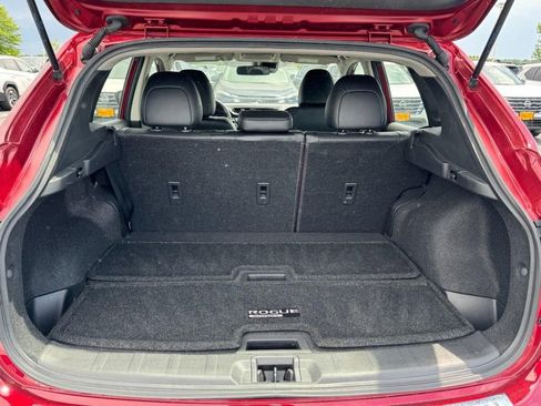 Used 2022 Nissan Rogue Sport SV w/ Technology Package AWD/4WD image 6