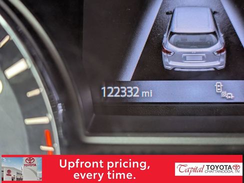 Used 2016 Nissan Pathfinder SL image 16