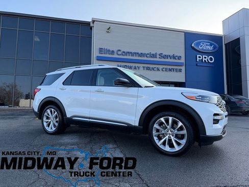 Used 2023 Ford Explorer Platinum w/ Technology Package image 1