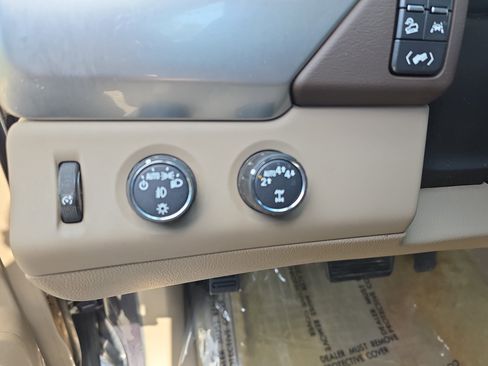 Used 2017 Chevrolet Tahoe LT image 27