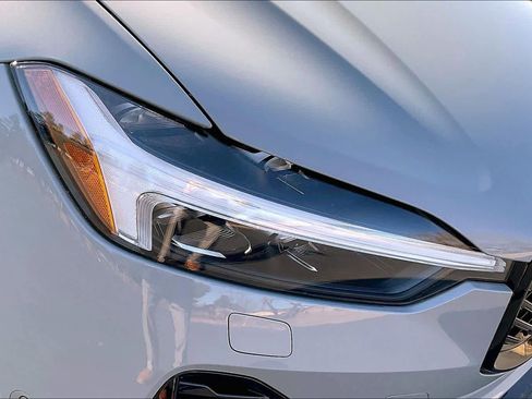 New 2026 Volvo XC60 T8 Ultra w/ Protection Package Premier image 32