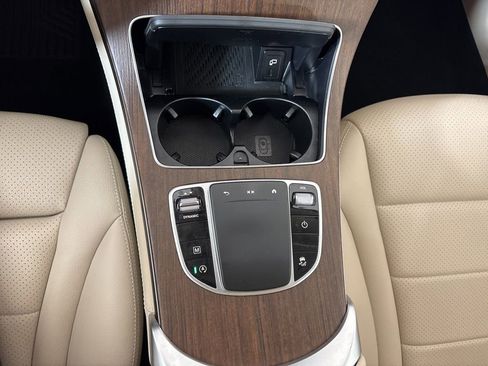 Used 2020 Mercedes-Benz GLC 300 4MATIC w/ Premium Package image 35