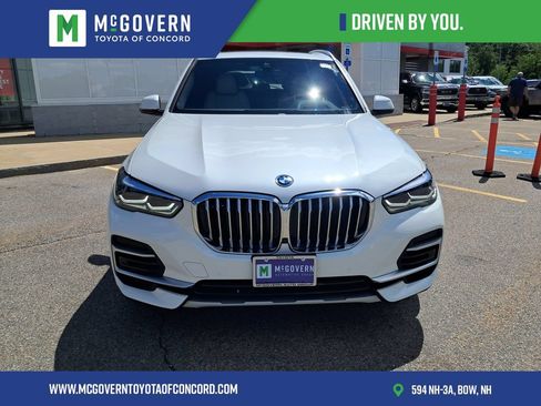 Used 2022 BMW X5 xDrive45e w/ Premium Package AWD/4WD image 9