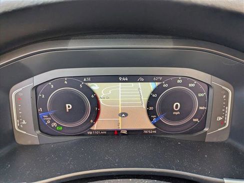 Used 2022 Volkswagen Atlas SEL Premium image 10