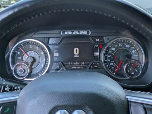 Used 2022 RAM 1500 Laramie AWD/4WD image 19