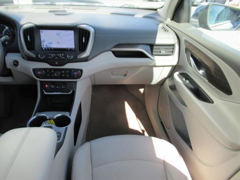 Used 2018 GMC Terrain Denali w/ Advanced Safety Package image 14