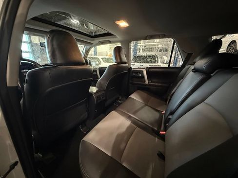 Used 2015 Toyota 4Runner SR5 Premium RWD image 20