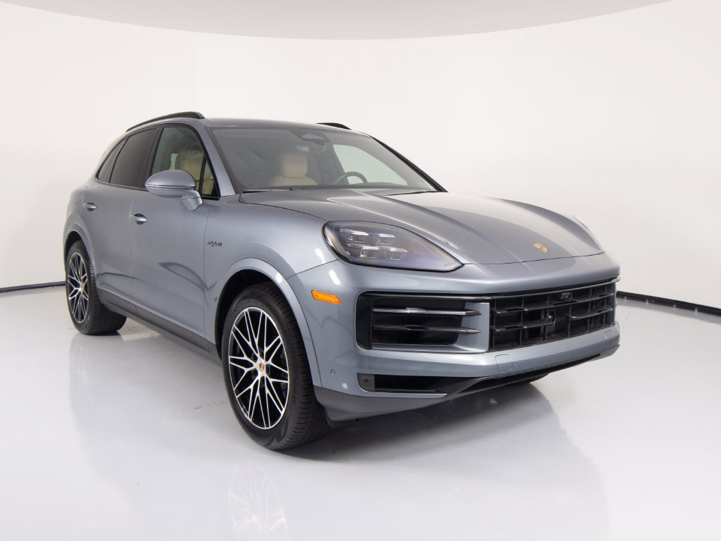 Certified 2026 Porsche Cayenne E-Hybrid AWD/4WD image 12