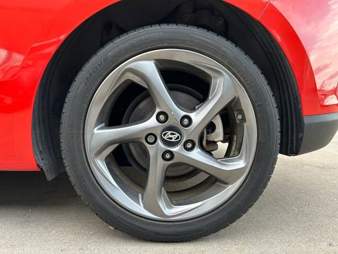 Used 2020 Hyundai Veloster 2.0 FWD image 24