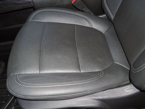 Used 2021 Chevrolet Silverado 2500 LTZ w/ LTZ Convenience Package image 28