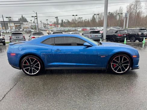 Used 2013 Chevrolet Camaro SS w/ Hot Wheels Special Edition image 6