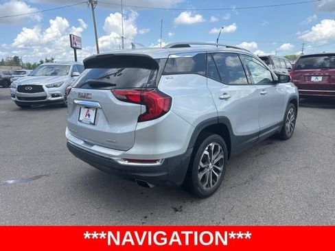 Used 2019 GMC Terrain SLT w/ Preferred Package AWD/4WD image 3