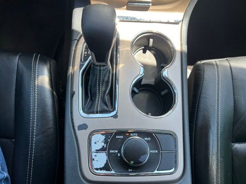 Used 2016 Jeep Grand Cherokee Limited image 30