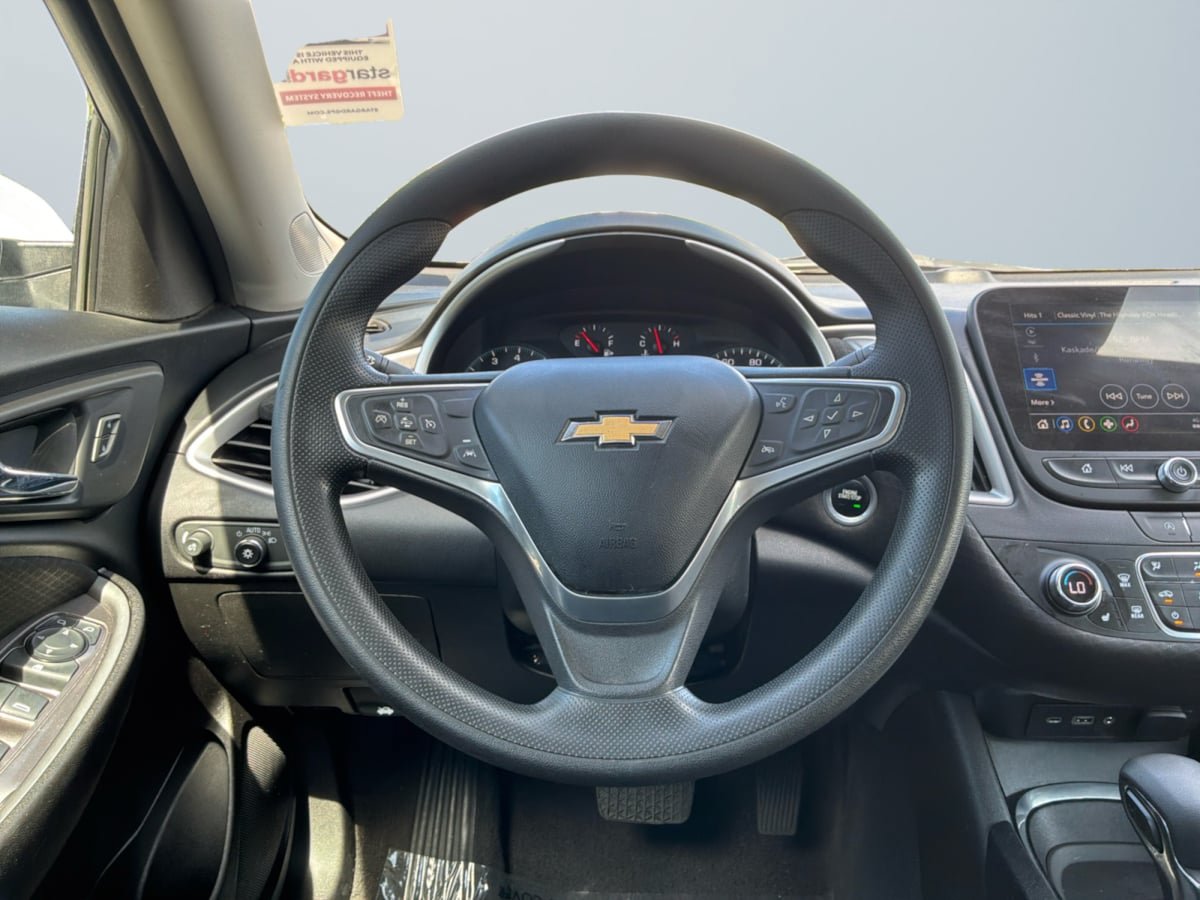 Used 2023 Chevrolet Malibu LT FWD image 11