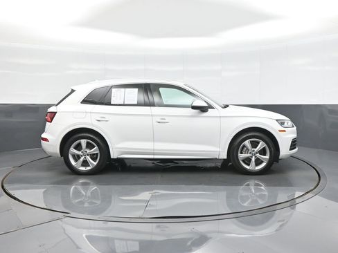 Used 2020 Audi Q5 2.0T Premium Plus w/ Premium Plus Package AWD/4WD image 8
