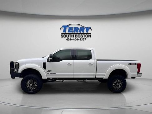 Used 2019 Ford F250 Lariat w/ Lariat Ultimate Package image 4