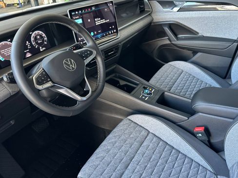 New 2026 Volkswagen Tiguan S FWD image 8
