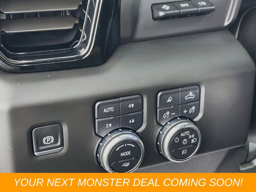 Used 2025 GMC Sierra 2500 AT4 w/ Technology Package AWD/4WD image 10