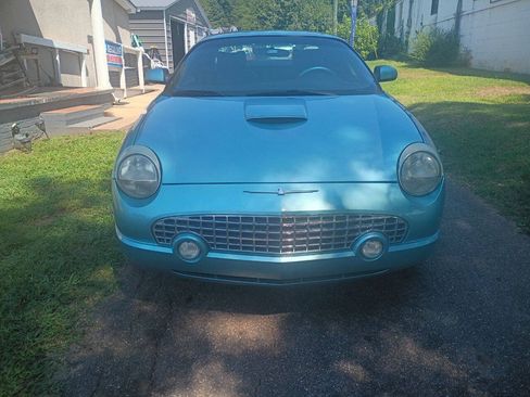 Used 2002 Ford Thunderbird RWD image 3