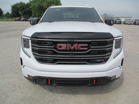 New 2026 GMC Sierra 1500 AT4 w/ AT4 Premium Package AWD/4WD image 13