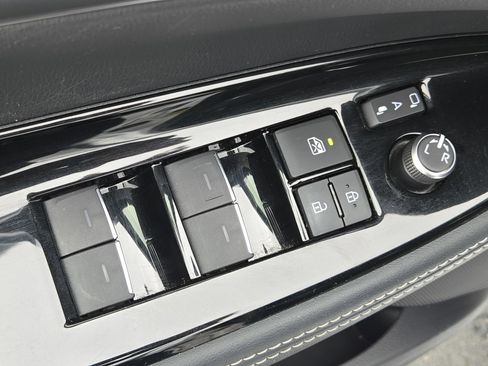 Used 2021 Toyota Mirai XLE w/ Advanced Technology Package image 17