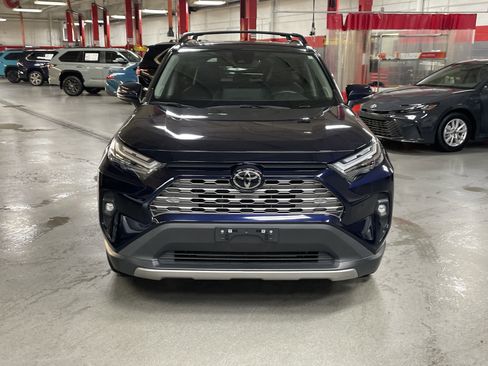 Used 2025 Toyota RAV4 Limited FWD image 3