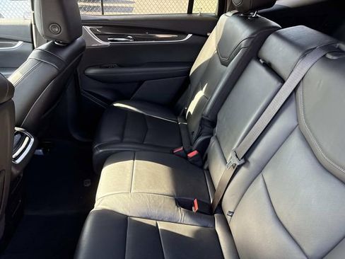 Used 2020 Cadillac XT6 Sport image 18