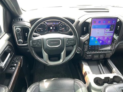 Used 2020 GMC Sierra 2500 Denali w/ Denali Ultimate Package AWD/4WD image 16