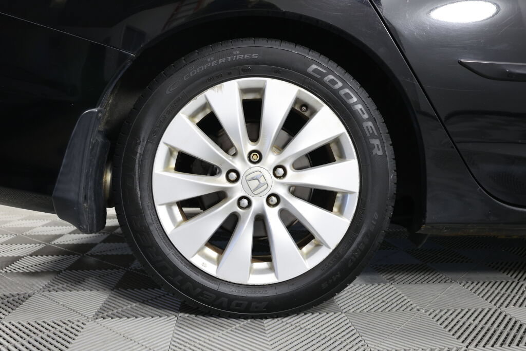 Used 2013 Honda Accord EX image 7