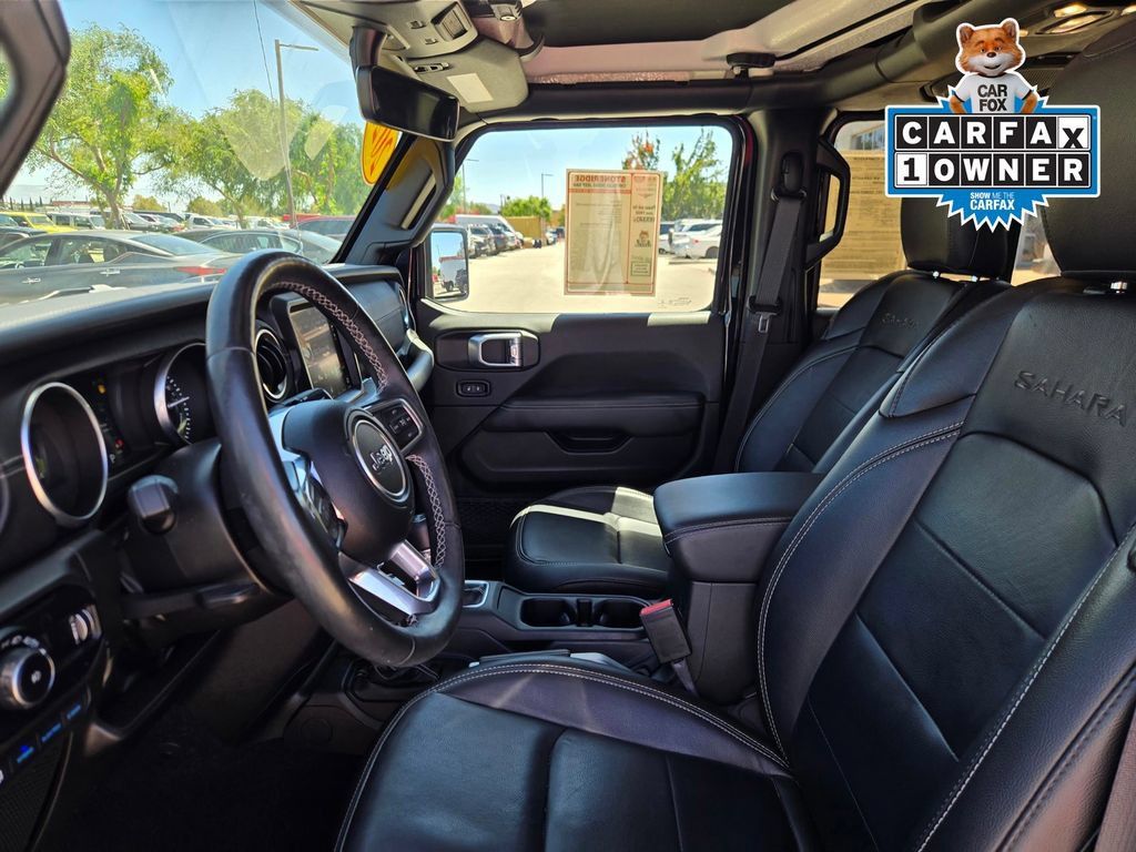 Used 2023 Jeep Wrangler Unlimited Sahara w/ Cold Weather Group AWD/4WD image 31