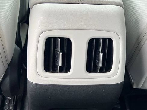 Used 2025 Hyundai Tucson SEL FWD image 16