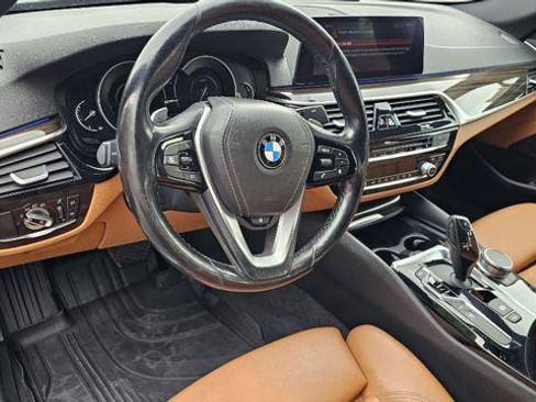 Used 2019 BMW 530e xDrive w/ Convenience Package AWD/4WD image 15