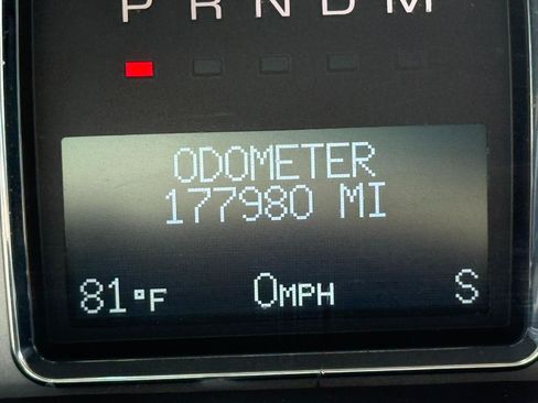 Used 2011 Cadillac Escalade Premium AWD/4WD image 35