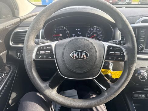 Used 2019 Kia Sorento FWD image 20