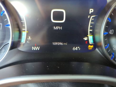Used 2024 Chrysler Voyager LX FWD image 43
