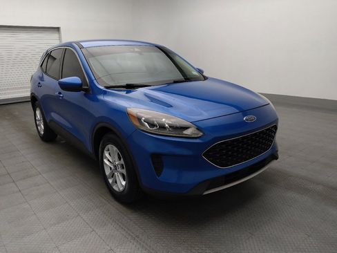 Used 2020 Ford Escape SE image 13