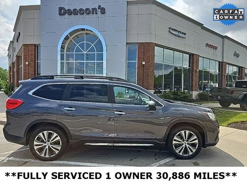 Used 2022 Subaru Ascent Touring image 1