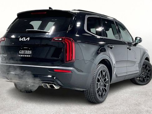 Used 2022 Kia Telluride SX w/ SX Prestige Package image 2