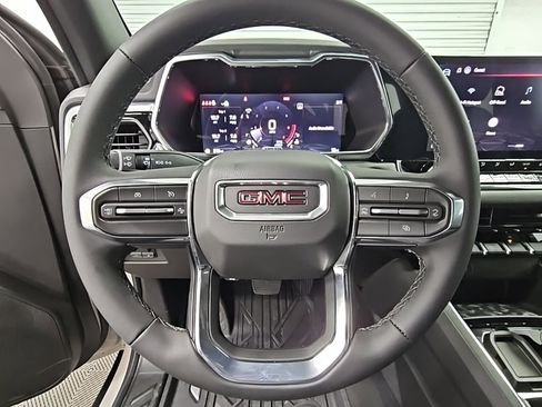 New 2026 GMC Canyon Elevation w/ Convenience Package image 25