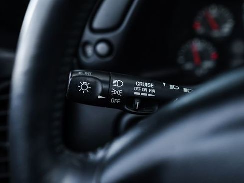 Used 1998 Chevrolet Corvette Convertible w/ Memory Pkg image 68