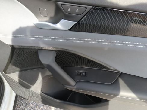 New 2026 Volkswagen Tiguan SE R-Line image 36