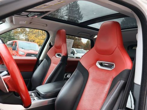 Used 2019 Land Rover Range Rover Sport SVR image 4