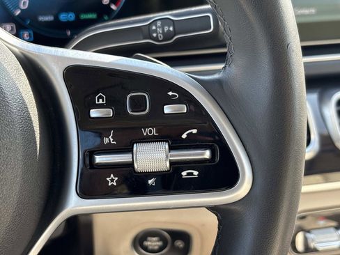 Used 2020 Mercedes-Benz GLS 450 4MATIC image 21