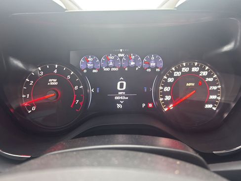 Used 2021 Chevrolet Camaro ZL1 RWD image 13