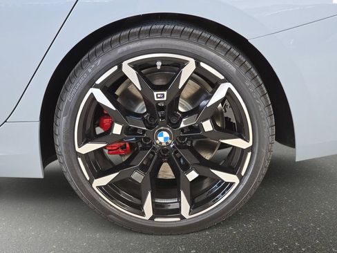 New 2026 BMW 330i xDrive Sedan w/ M Sport Package AWD/4WD image 21