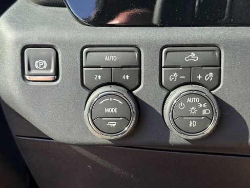 New 2026 Chevrolet Silverado 1500 RST w/ Rally Edition AWD/4WD image 15