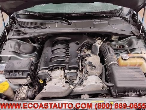 Used 2006 Chrysler 300 Touring RWD image 9