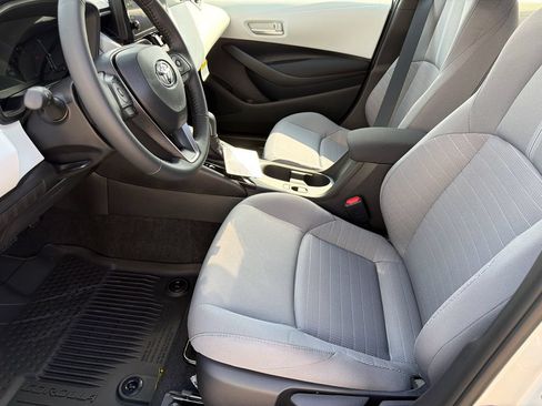 New 2026 Toyota Corolla SE FWD image 17