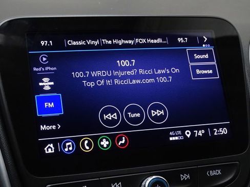Used 2023 Chevrolet Malibu LT FWD image 28
