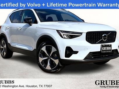 Certified 2025 Volvo XC40 B5 Plus
